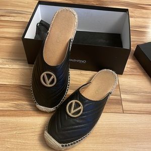 VALENTINO by MARIO VALENTINO quilted slides